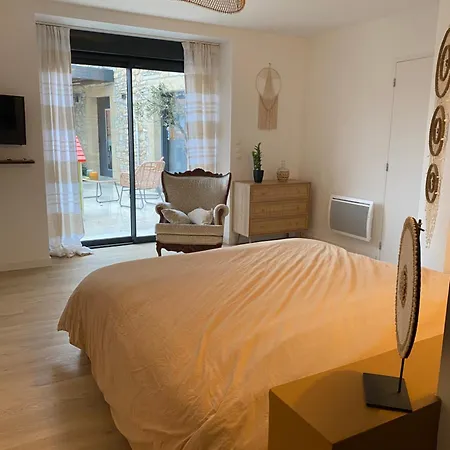 De Egines Villa *