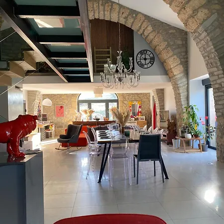 Villa De Egines *