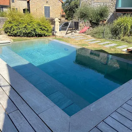 De Egines Villa *